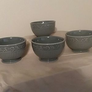 4 Mikasa blue fruit bowls. Crock bowls